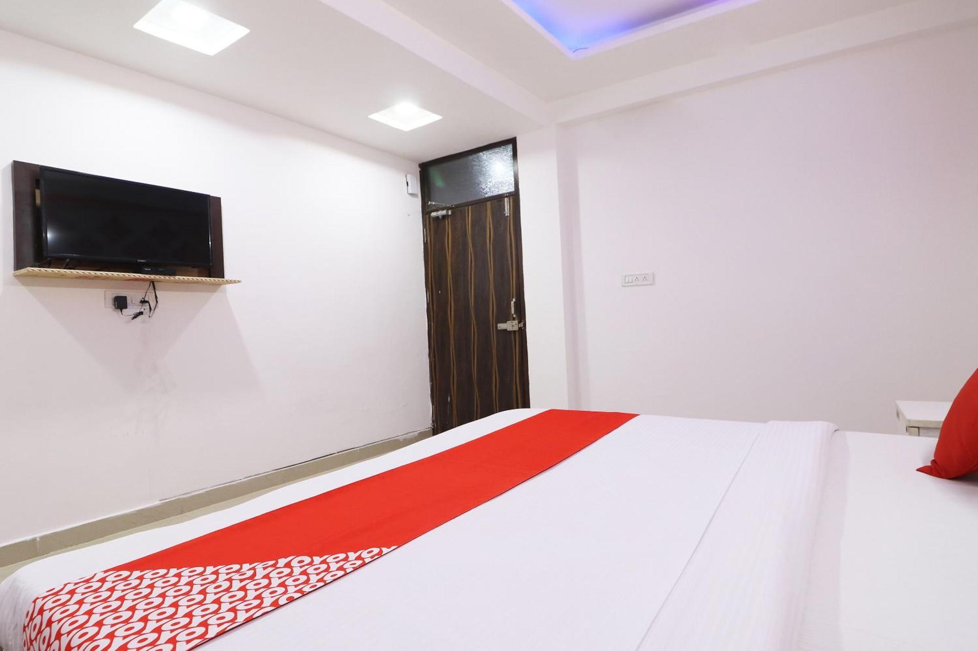 Hotel O Aaradhya Residency Noida Exterior photo